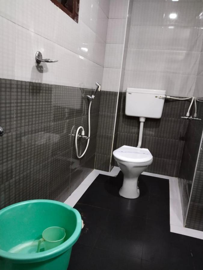 Hotel Seven Roads Кодайканал Екстериор снимка