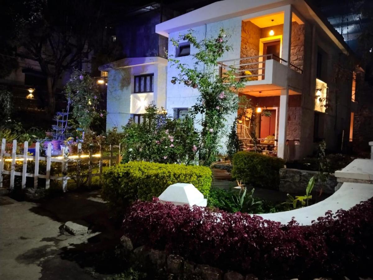 Hotel Seven Roads Кодайканал Екстериор снимка