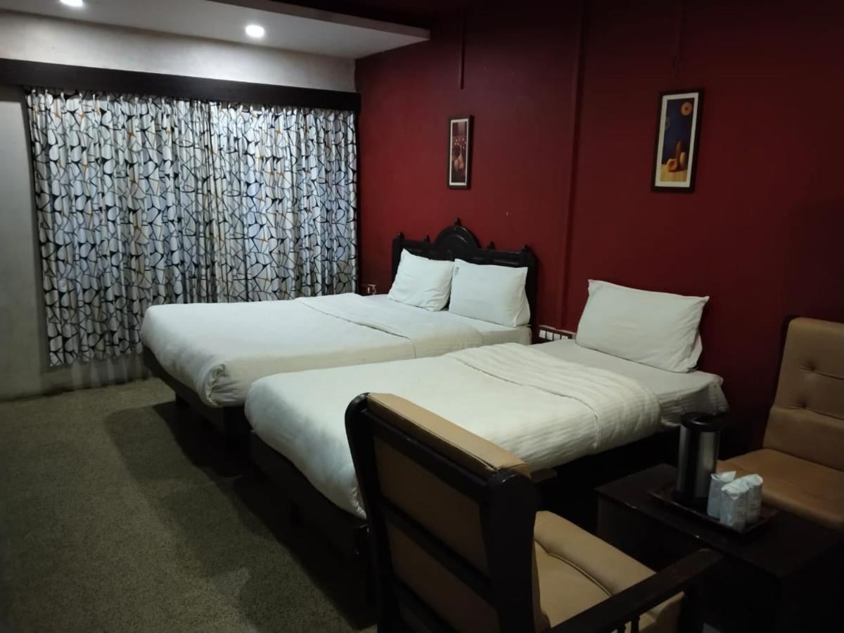 Hotel Seven Roads Кодайканал Екстериор снимка